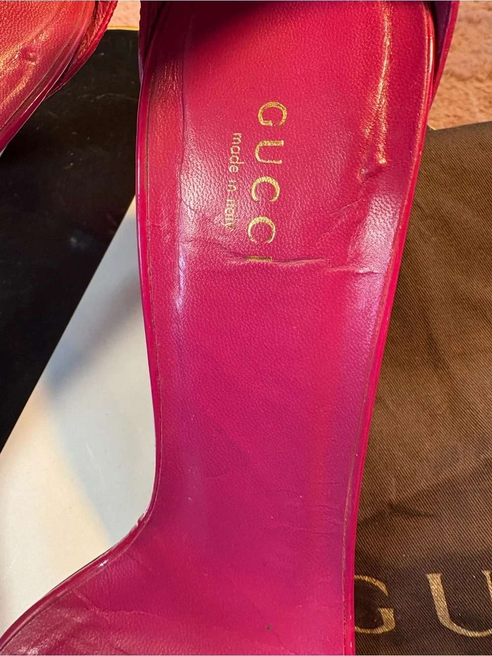 Authentic ICONIC GUCCI Ursula Horsebit Ankle-Strap Sandals. Bright Bougainville
